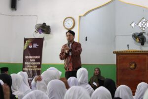KPU Parepare Tanamkan Pendidikan Demokrasi bagi Pelajar MTs Al-Mustaqim
