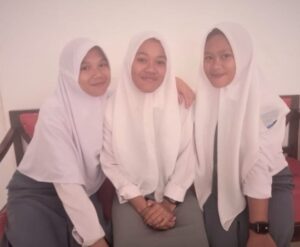 Dua “Tiara” Kembali Sekolah, Bukti Nyata Keberhasilan Penanganan ATS di Tapalang Barat